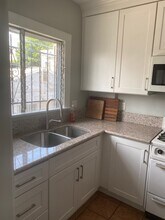 737 N Alfred St, Unit 737Apt.2 in West Hollywood, CA - Building Photo - Building Photo
