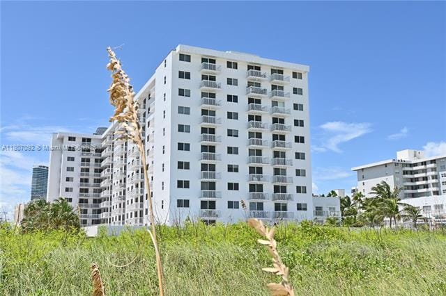 401 Ocean Dr, Unit 903