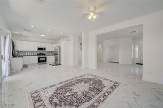 1213 E Malibu Sands Ave in North Las Vegas, NV - Building Photo - Building Photo