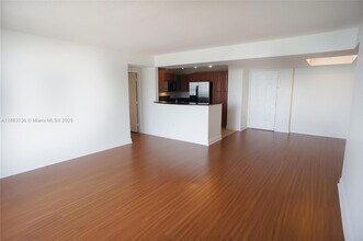 3232 SW 22nd Terrace, Unit 1408 in Miami, FL - Building Photo - Building Photo