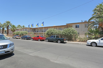 3700-3790 Royal Crest St in Las Vegas, NV - Building Photo - Building Photo