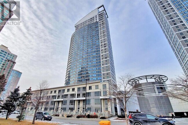 property at 36 Lee Centre Dr