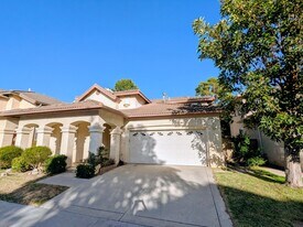 904 Calle Mar Vis in Oxnard, CA - Building Photo