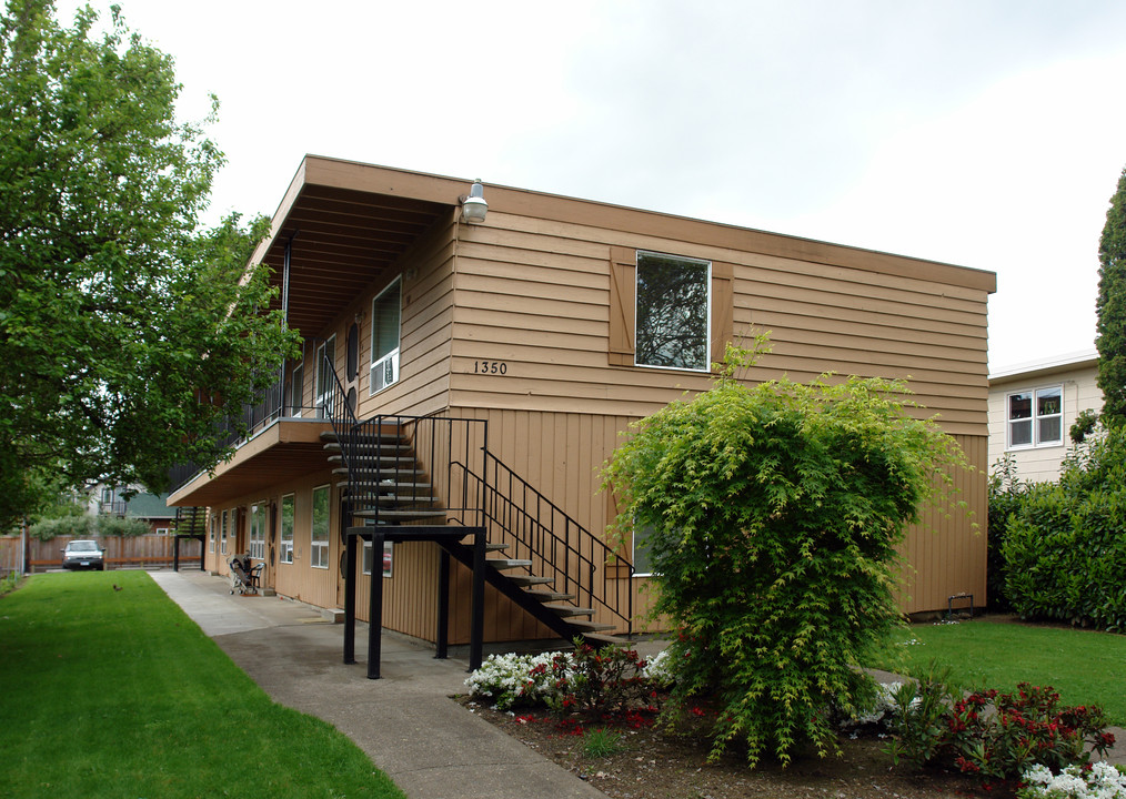 1350 Lawrence St in Eugene, OR - Building Photo