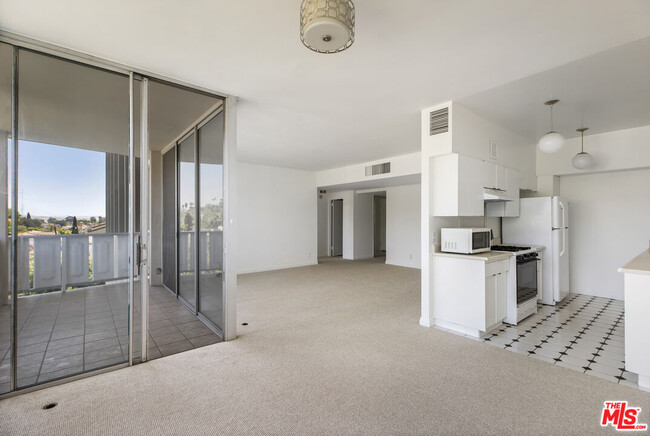 property at 4455 Los Feliz Blvd