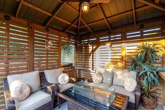 5956 E Phelps Rd in Scottsdale, AZ - Foto de edificio - Building Photo