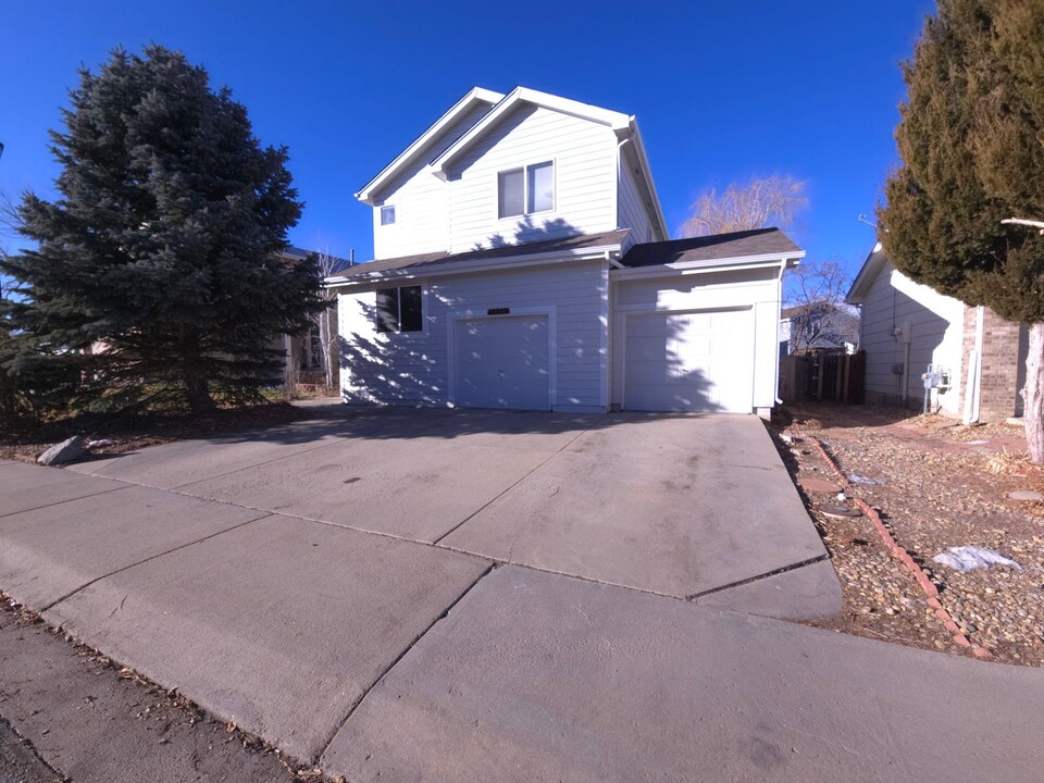 1324 Lupine Ct in Longmont, CO - Building Photo