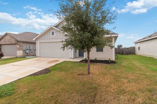 1824 Heather Glen Dr in New Braunfels, TX - Building Photo - Building Photo