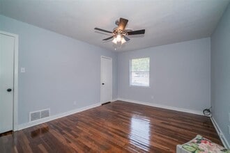 812 Glencrest Ln in Longview, TX - Building Photo - Building Photo