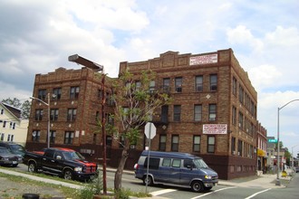 853 Clinton Ave in Newark, NJ - Building Photo - Building Photo