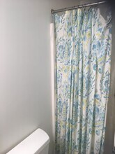 1 Watermill Pl, Unit 112 in Arlington, MA - Foto de edificio - Building Photo
