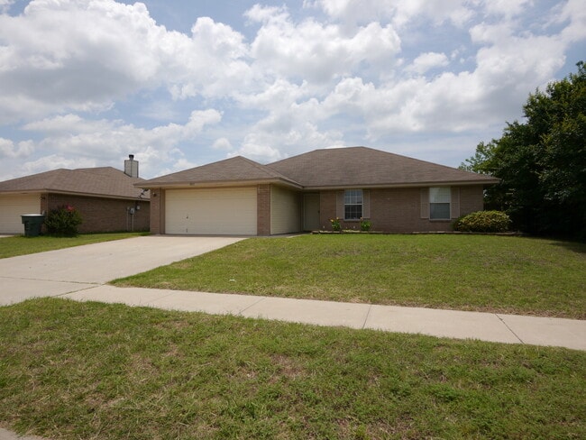 property at 1808 Sandstone Dr