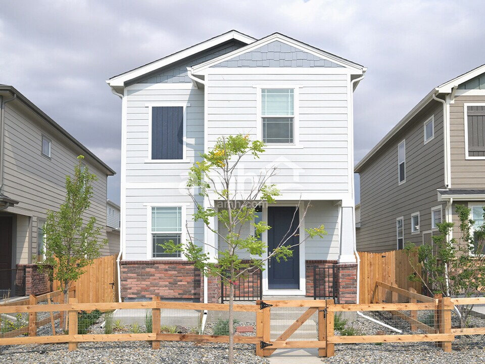 23613 E 3rd Pl in Aurora, CO - Building Photo
