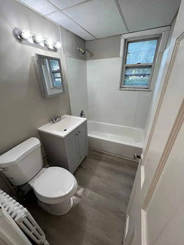 695 Parkway Ave in Ewing Township, NJ - Foto de edificio - Building Photo