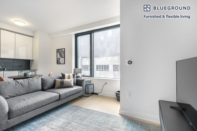 340 Fremont St in San Francisco, CA - Building Photo - Building Photo