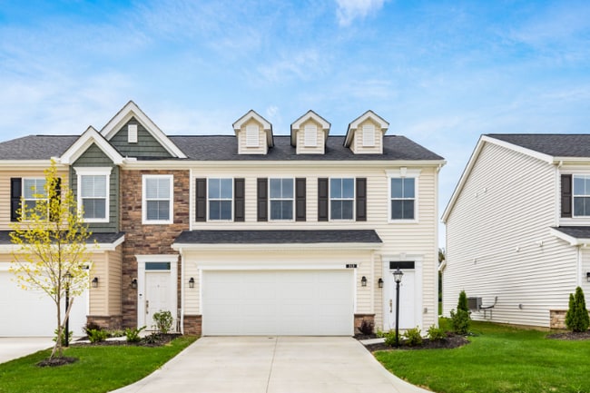 313 Lenell Lp in Delaware, OH - Foto de edificio - Building Photo