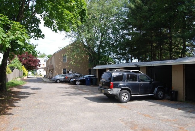 Linwood Apartments in Williamstown, NJ - Building Photo - Building Photo