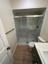 4843 Voltaire St in San Diego, CA - Foto de edificio - Building Photo