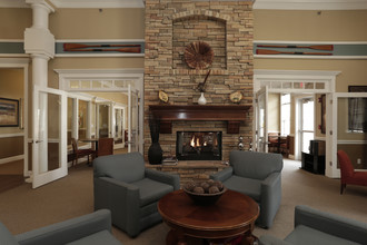 Aqua Marine Resort Style Living in Avon Lake, OH - Building Photo - Interior Photo