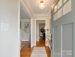 3221 Sunset Dr in Charlotte, NC - Building Photo - Building Photo
