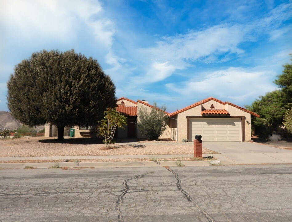 56814 Mountain View Trail in Yucca Valley, CA - Building Photo