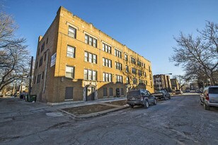 7419 S Phillips in Chicago, IL - Building Photo