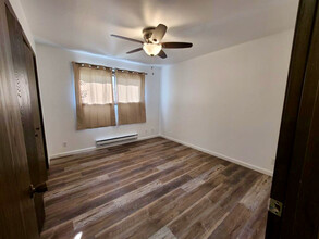 570 Valley Dr, Unit #2 in Barron, WI - Building Photo - Building Photo