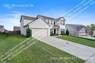 3003 Michaleen Dr in Thompson's Station, TN - Building Photo - Building Photo