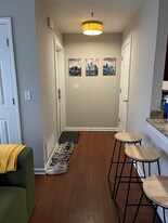 37 Prospect St in Milford, CT - Building Photo