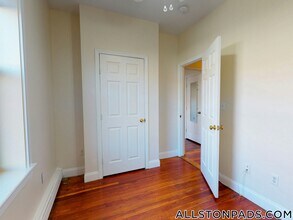 15 Linden St in Boston, MA - Building Photo - Building Photo