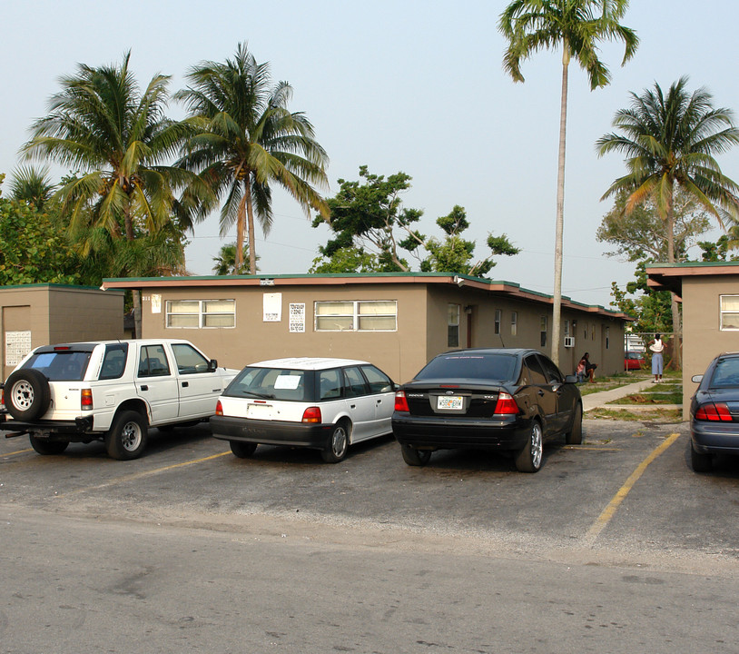 311 NW 17th Ave in Fort Lauderdale, FL - Building Photo