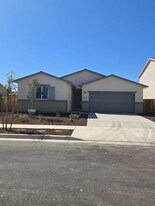 441 Kelley Ct in Los Banos, CA - Building Photo