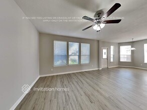 4522 Lake Halbert Ln in Richmond, TX - Building Photo - Building Photo
