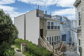 2914-2926 Larkin St in San Francisco, CA - Building Photo - Building Photo