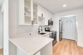 1508 27th Ave N in St. Petersburg, FL - Building Photo - Building Photo