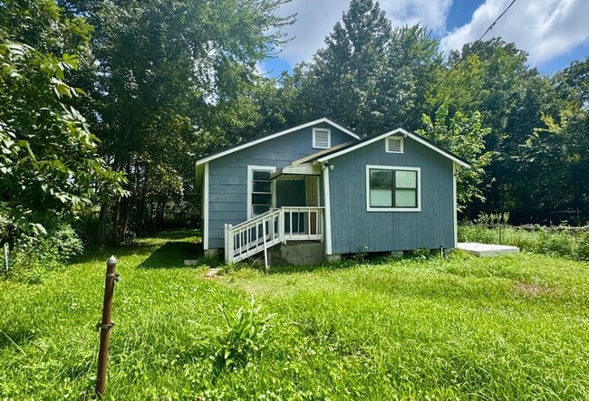 property at 1760 Audubon St