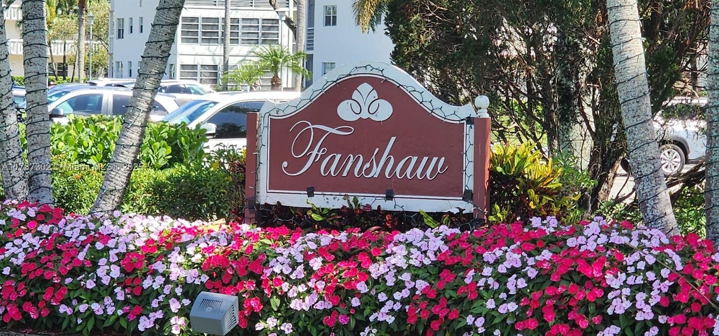 285 Fanshaw G in Boca Raton, FL - Foto de edificio