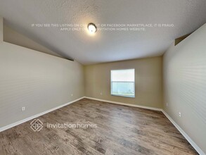 510 Brown Bear Way in St. Cloud, FL - Foto de edificio - Building Photo