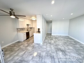 7546 Hampton Ave-Unit -213 in West Hollywood, CA - Building Photo - Building Photo