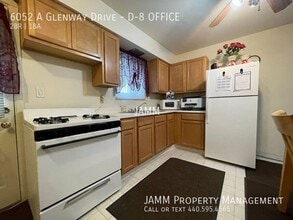 6052 Glenway Dr in Brook Park, OH - Building Photo - Building Photo