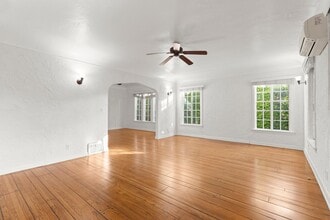 JUDYREX in Beverly Hills, CA - Building Photo - Interior Photo