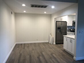 31501 Lindero Canyon Rd in Westlake Village, CA - Building Photo - Building Photo