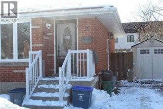 34 Radford Ave in Cambridge, ON - Building Photo - Building Photo