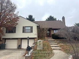 5880 Saranac Dr in Columbus, OH - Building Photo