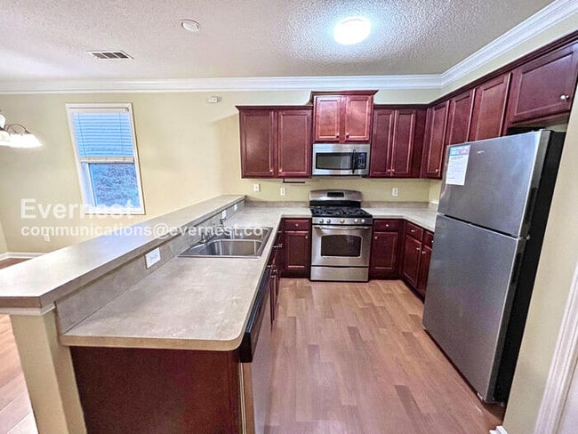 7073 Blairs View Dr in Austell, GA - Building Photo - Building Photo