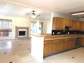 2118 Endicott Ln in Sugar Land, TX - Building Photo - Building Photo