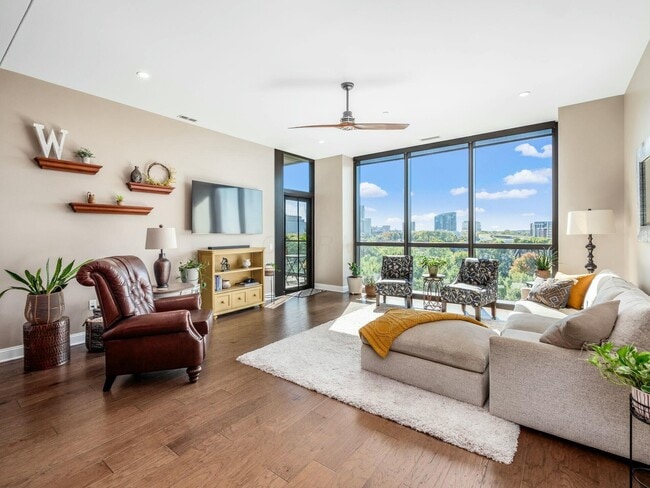 250 W Spring St in Columbus, OH - Building Photo - Building Photo