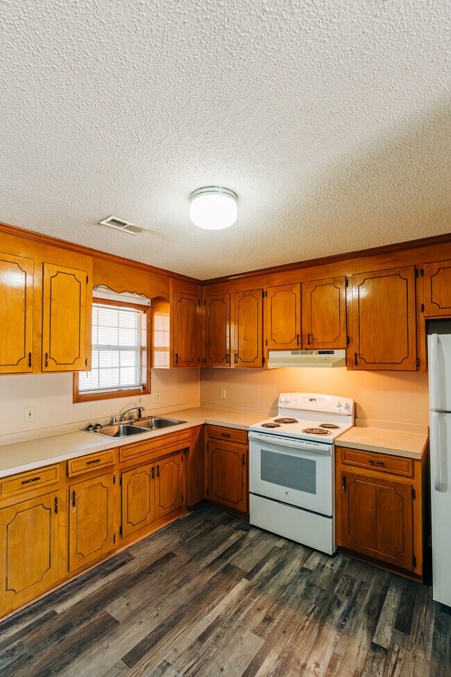 1210 Douglas MacArthur St, Unit 1202 in Orangeburg, SC - Building Photo - Building Photo