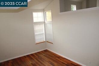 247 Catalina Dr in Hercules, CA - Building Photo - Building Photo
