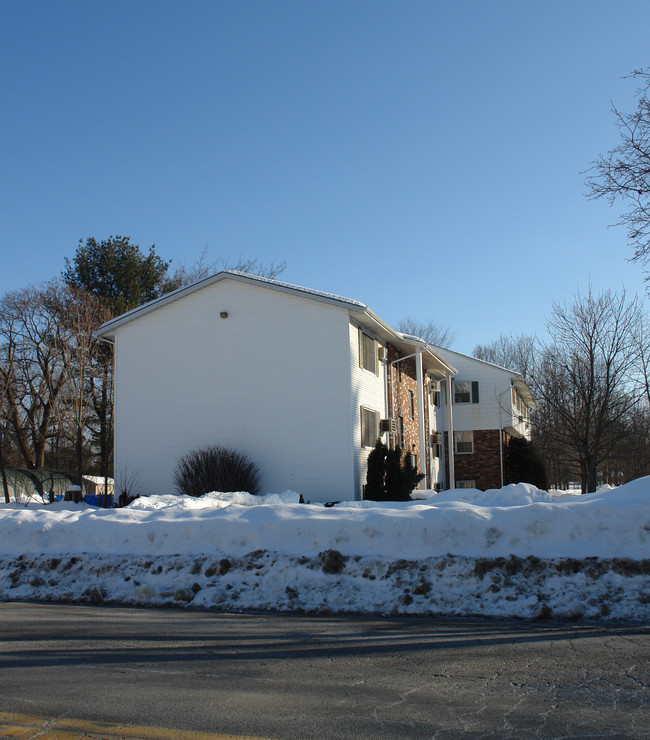 125 E High St in Ballston Spa, NY - Building Photo - Building Photo